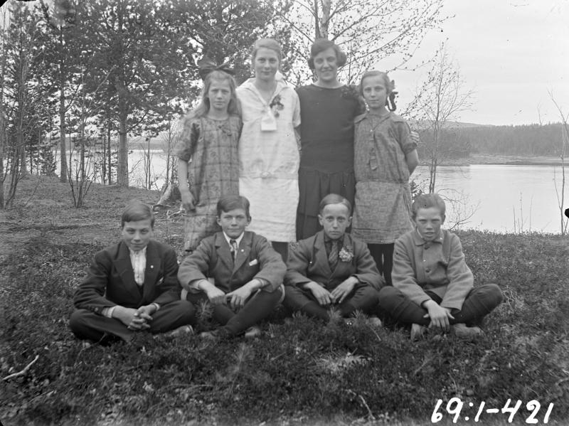 sjö, kvinna, skolelev, grupporträtt, gujnna (SaL), gåvvå